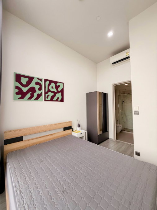 picture 💥 Great value & Ready to move in! ✨ Minimalist 1BR with high ceiling, bright natural light, near BTS Punnawithi. Book your viewing today! 🏡 - 8/10