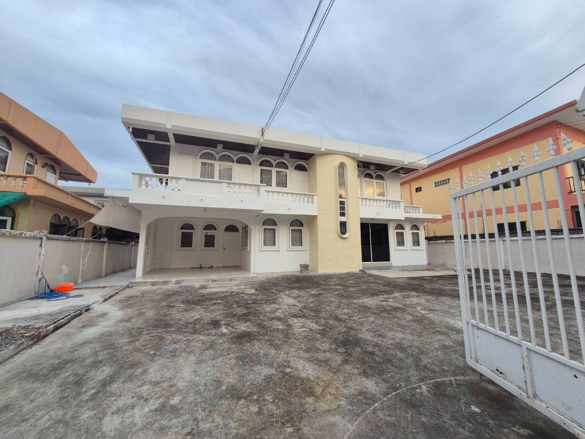picture For rent house single latphroa101 size 120sqw.4bed 2 bath 10 Car park  pls add line paolin1 - 1/8