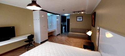 คอนโดให้เช่า : 🏙️✨ FOR RENT: Aree Place Sukhumvit 26 — MODERN LIVING IN PRIME PHROM PHONG!  💰 Rental Price: 13,000 THB/month | 📲 Line ID: @condobkk (with @)  