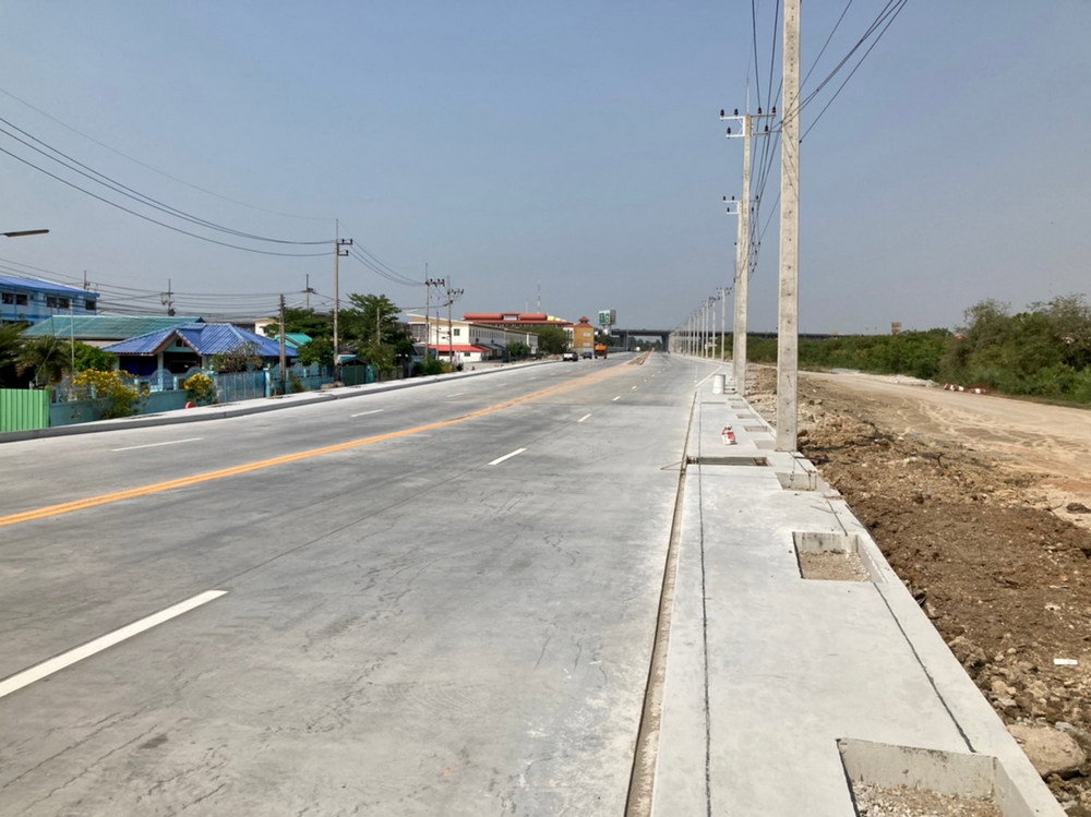 รูป Call : 081-147-8118 ขายที่ดินสีแดง 17.6 ไร่ ทำเลทอง EEC (เวลโกรว์ - อมตะนคร) ติดถนนใหญ่ 60 เมตร - รูปที่ 3/3