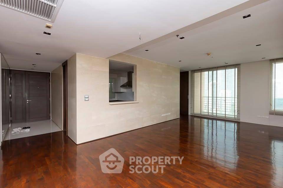 รูป คอนโด 3 ห้องนอน 141 ตร.ม. ศิริ เรสซิเดนซ์ สุขุมวิท ใกล้ BTS พร้อมพงษ์ 200 ม. (ID 2654172) - รูปที่ 8/10