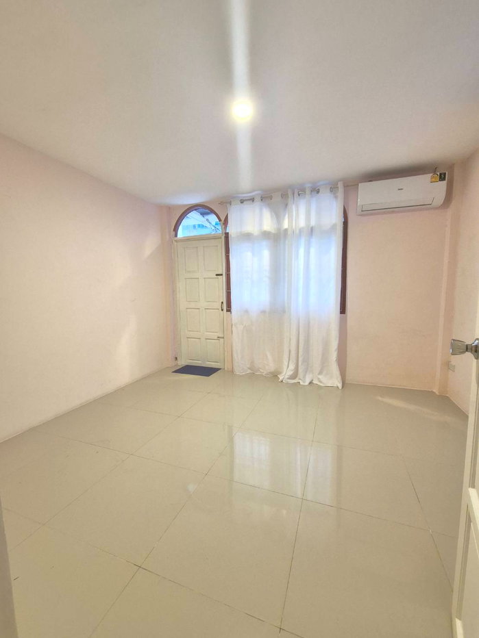 picture For rent house single latphroa101 size 120sqw.4bed 2 bath 10 Car park  pls add line paolin1 - 5/8