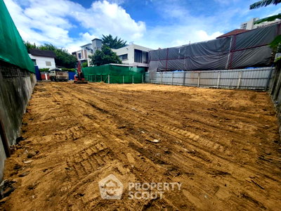 Land for sale BTS Phra Khanong : 427.6 m² Land for Sale in Phra Khanong Tai (ID 3073531)