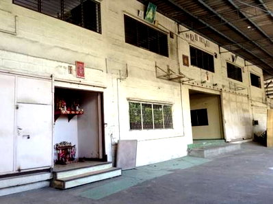เช่าโรงงาน เขตราษฎร์บูรณะ : โรงงาน โกดัง 2150ตรม. สุขสวัสดิ30 สนใจทักline paolin1