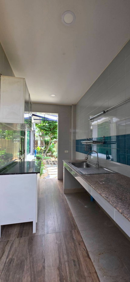 รูป บ้านเดี๋ยวหลังใหญ่ พร้อมอยู่ ติดถนนใหญ่ - รูปที่ 20/21