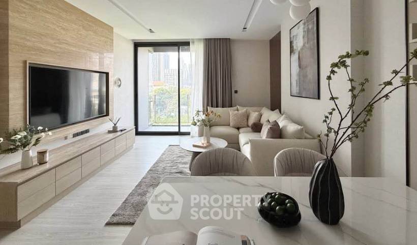 รูป คอนโด 2 ห้องนอน The Room Sukhumvit 38 ใกล้ BTS ทองหล่อ (ID 3057944) - รูปที่ 1/9