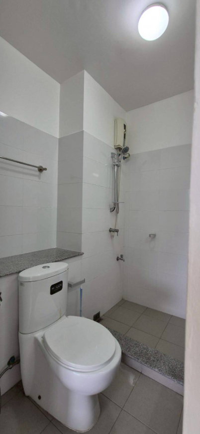 รูป ให้เช่าห้องแต่งพร้อม เฟอร์ครบ ห้องใหญ่ วิวดี ราคาถูก ใกล้ ARL และ MRT สถานีหัวหมาก - รูปที่ 30/33