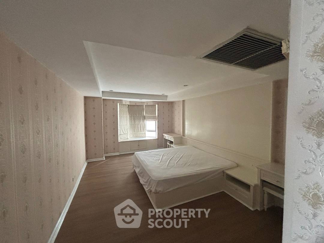 รูป คอนโด 3 ห้องนอน ให้เช่า Royal Castle Sukhumvit ใกล้ BTS พร้อมพงษ์ 400 ม. (ID 3075571) - รูปที่ 3/8