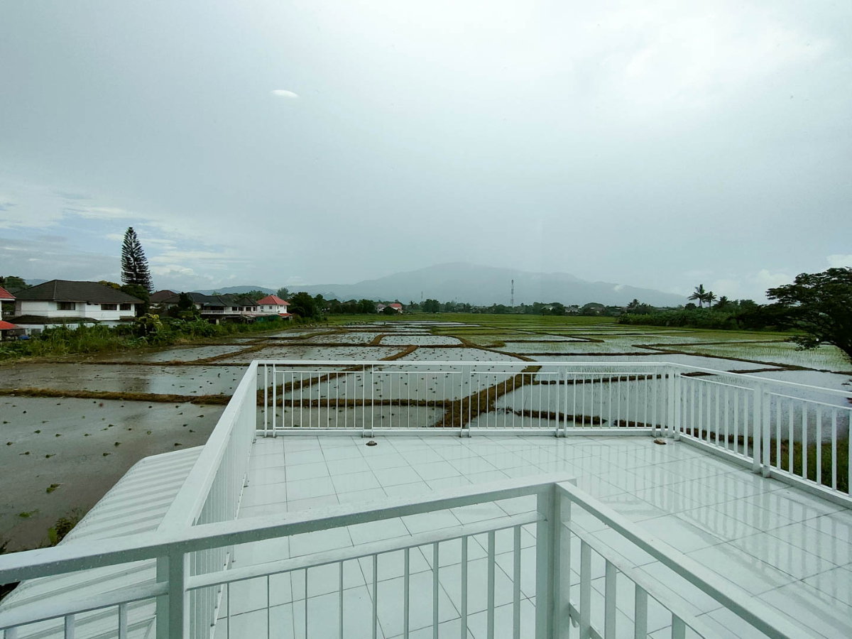 รูป ให้เช่า Luxury Pool Villa แม่เหียะ เชียงใหม่ พูลวิลล่า 5 ห้องนอน พร้อมเรือนรับรอง วิวดอยสุเทพและทุ่งนา (EN Available) - รูปที่ 2/29