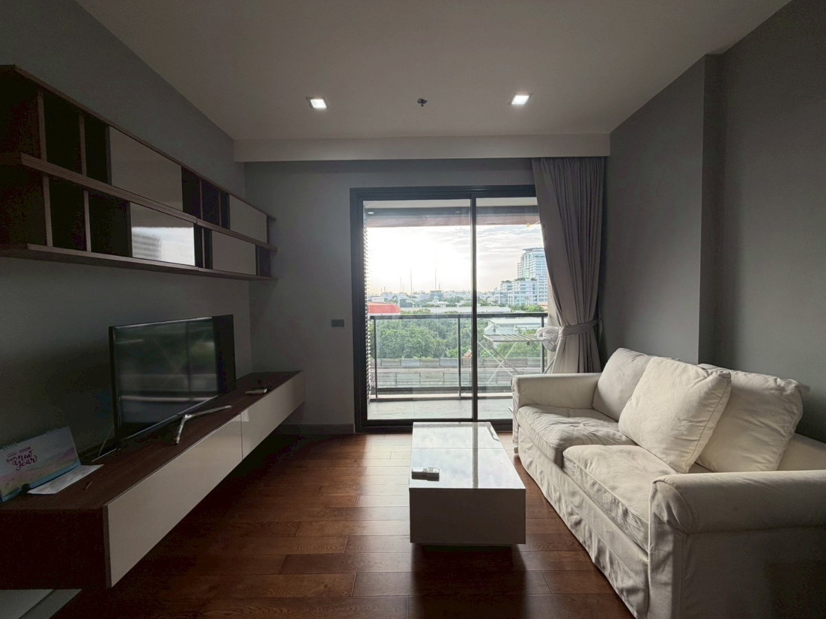 picture Condo for rent near Victory Monument BTS station - 4/27