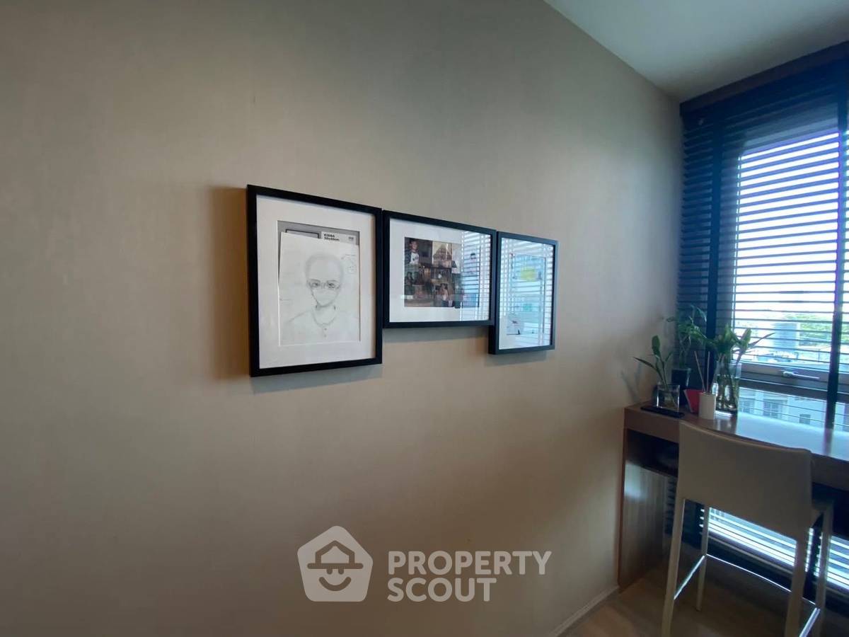 รูป คอนโด 1 ห้องนอนให้เช่า Rhythm Sathorn ใกล้ BTS สะพานตากสิน 300 ม. (ID 3073784) - รูปที่ 2/5