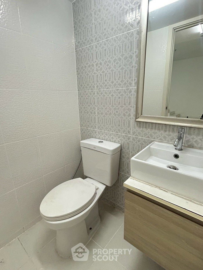 picture 1-BR Condo At Thana Astoria Pinklao, 200m to MRT Bang Yi Khan (ID 2580464) - 5/5