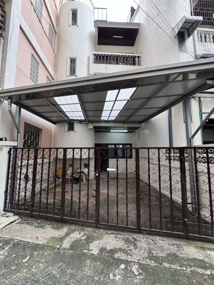 รูป ให้เช่า Townhouse 4ชั้น ทำเลดีประตูน้ำ ซอยเพชรบุรี15 - รูปที่ 1/3