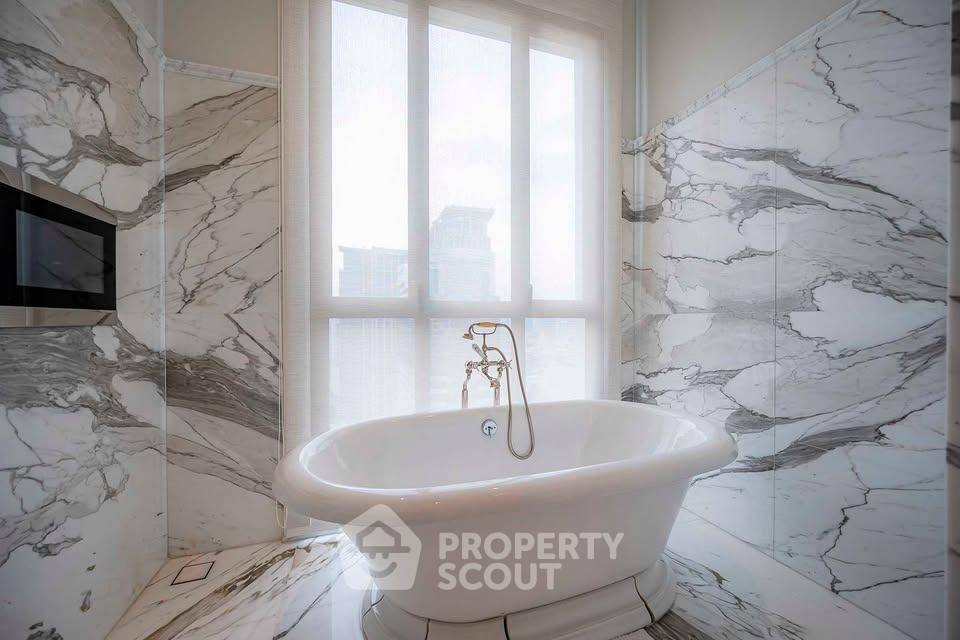 picture 3-BR Condo 263 Sqm At 98 Wireless, 200m to BTS Phloen Chit (ID 3047922) - 6/15