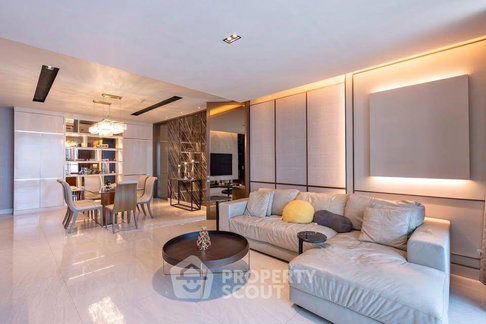 Pet-Friendly 2-BR Condo The Park Chidlom near BTS Chit Lom (ID 2877617)