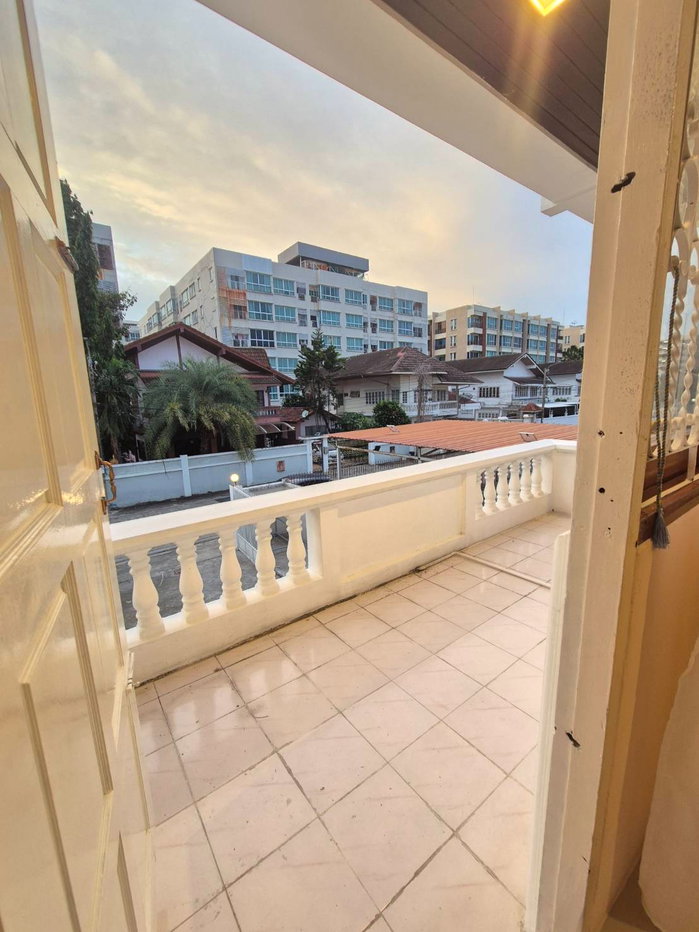 picture For rent house single latphroa101 size 120sqw.4bed 2 bath 10 Car park  pls add line paolin1 - 8/8