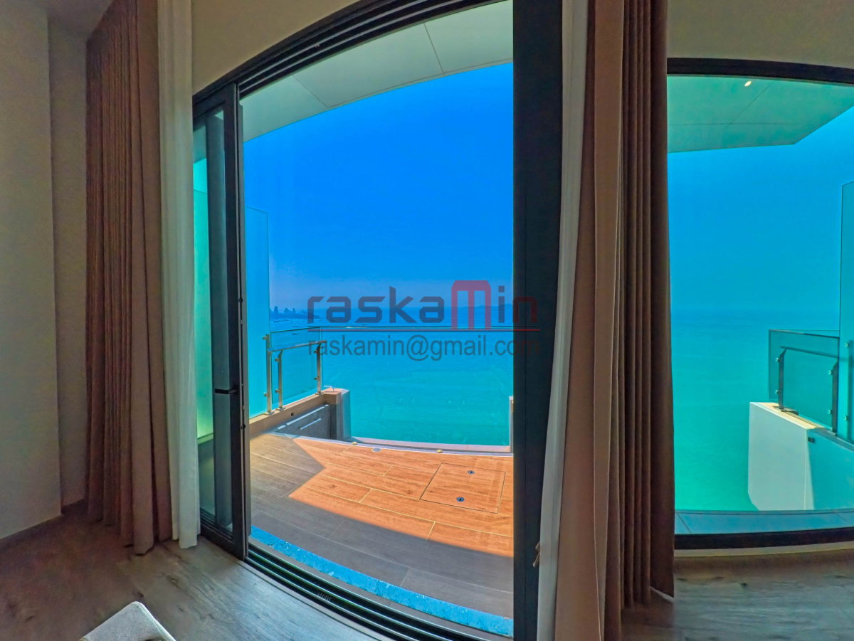 picture Sea View Condo on the 50th Floor with a Private Bathtub on the Balcony - 12/30