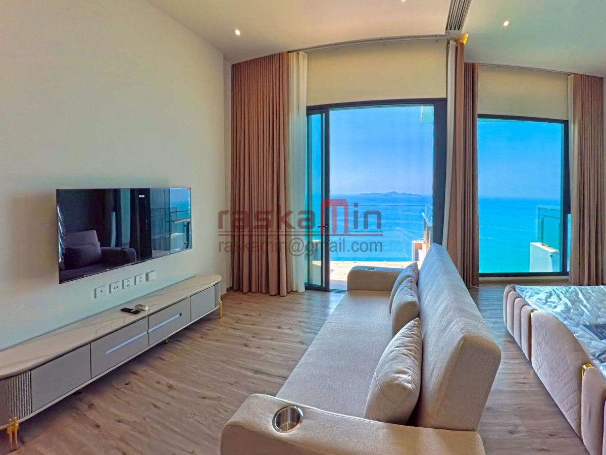 picture Sea View Condo on the 50th Floor with a Private Bathtub on the Balcony - 9/30