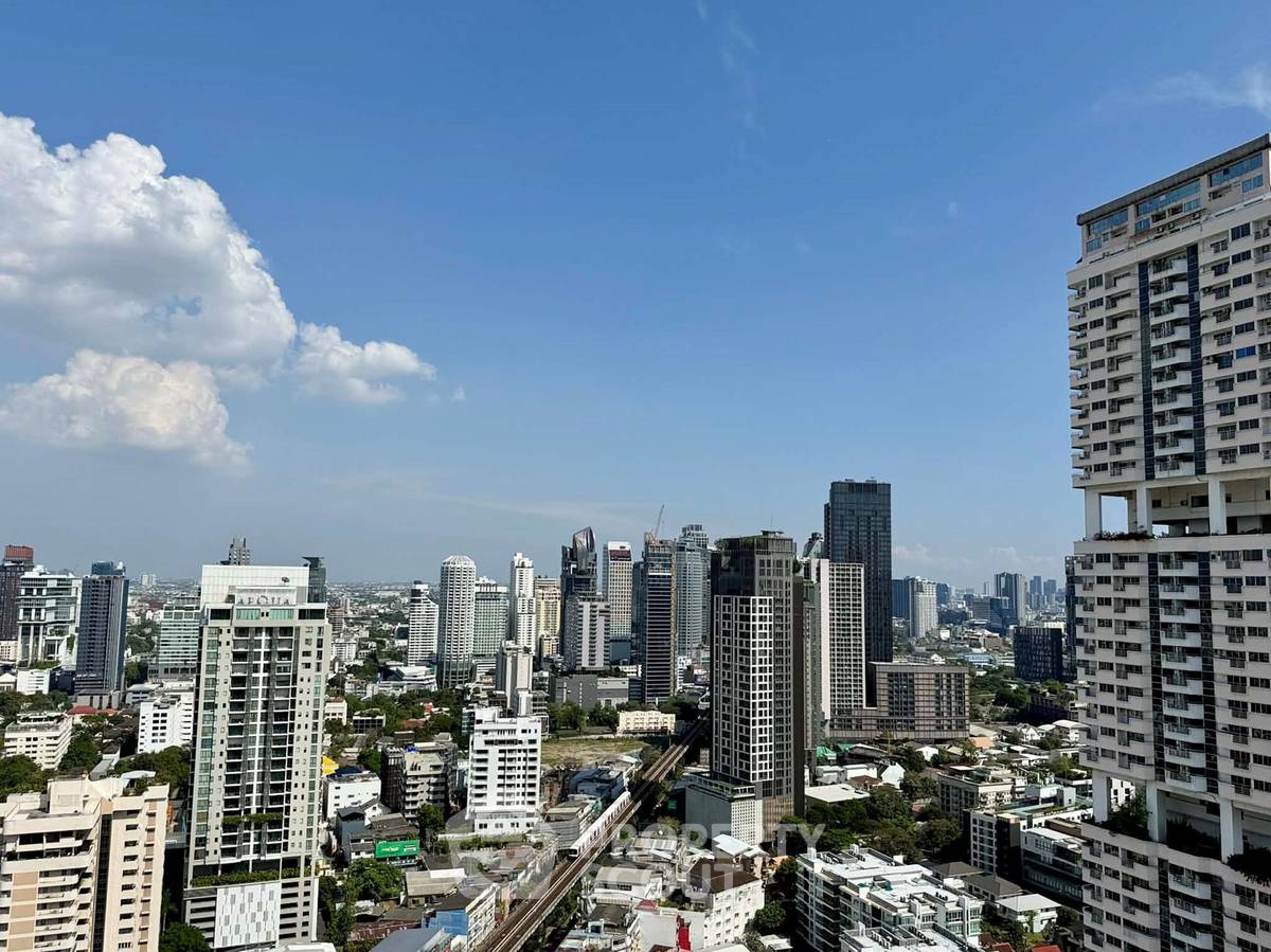 รูป คอนโด 2 ห้องนอน 70 ตร.ม. ที่ The Address Sukhumvit 28 ใกล้ BTS พร้อมพงษ์ 300 ม. (ID 3076238) - รูปที่ 2/5