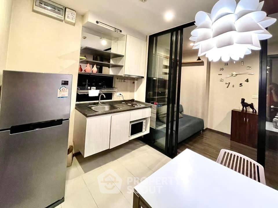 picture 1-BR Condo At The Base Park West Sukhumvit 77, 28th Floor Near BTS On Nut (ID 3076087) - 1/5