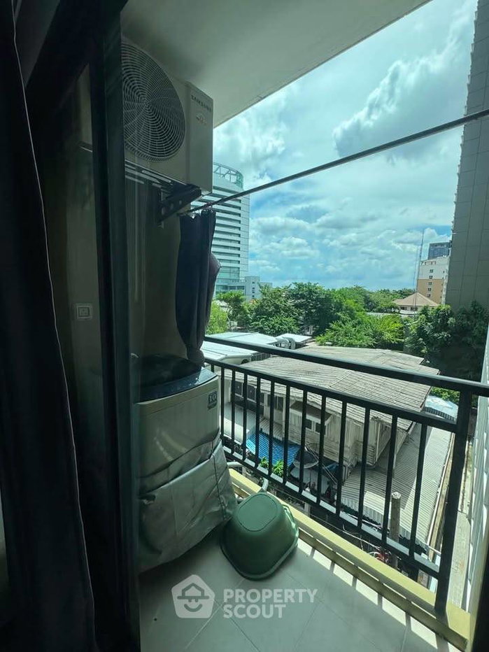 picture 1-BR Condo At Estabe Phahonyothin 18, 4th-Floor Near MRT Chatuchak Park (ID 3075804) - 7/8
