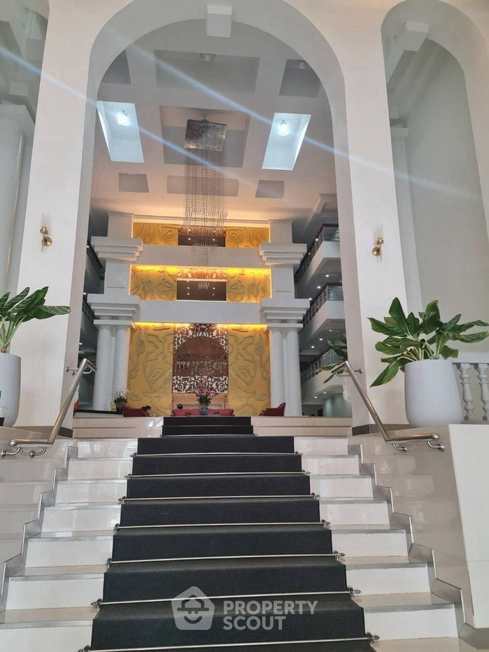 รูป คอนโด 3 ห้องนอน ขนาด 139 ตร.ม. ที่ Royal Castle Sukhumvit ใกล้ BTS พร้อมพงษ์ 400 ม. (ID 3072354) - รูปที่ 3/18