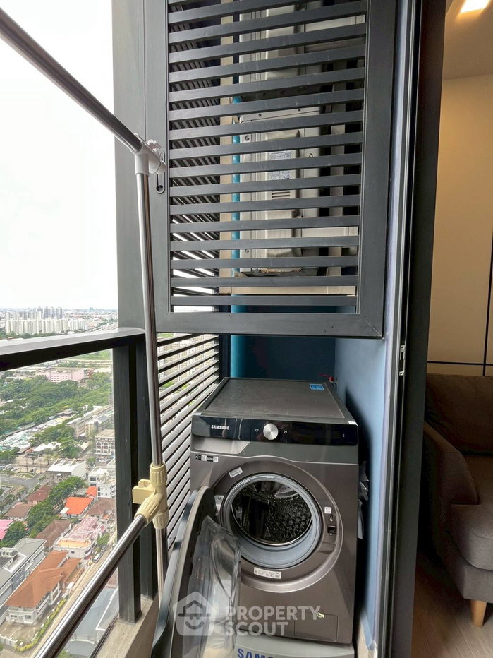 picture 33rd-Floor 1-BR 38 Sqm Condo At One 9 Five Asoke – Rama 9, 300m to MRT Phra Ram 9 (ID 3075329) - 5/14