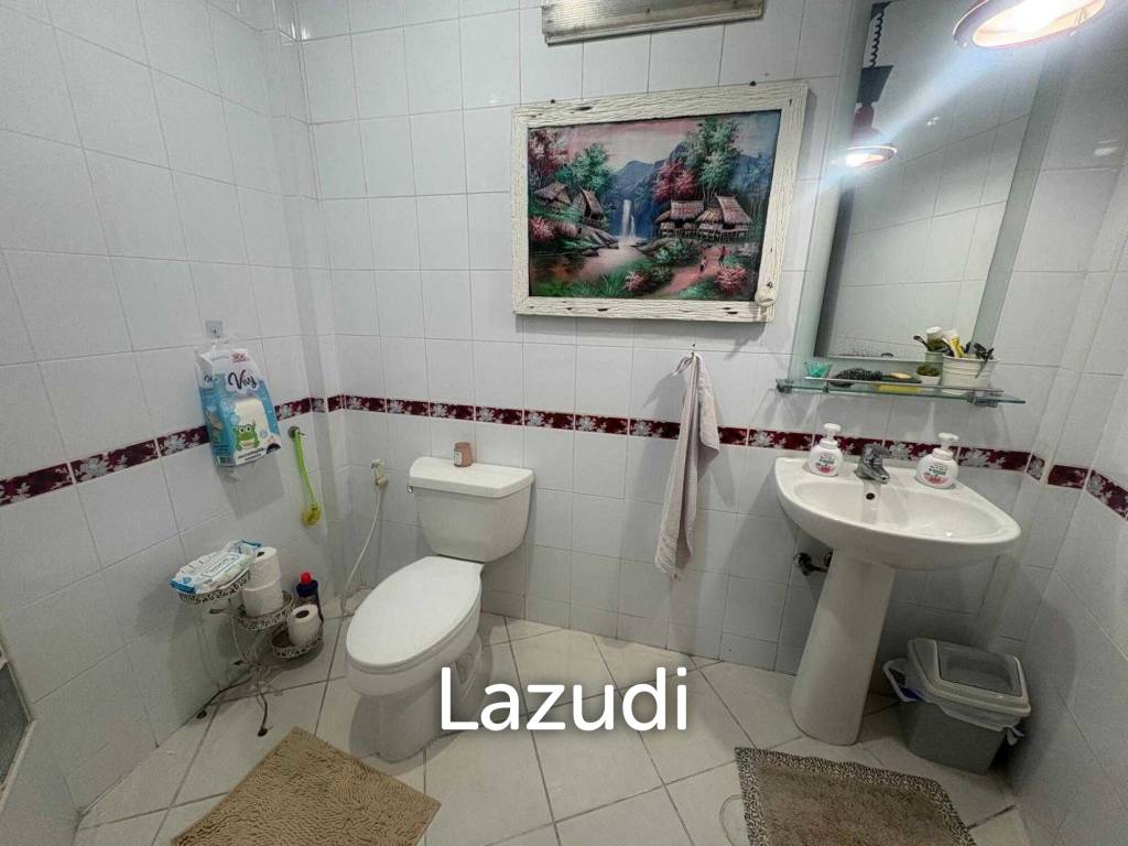 picture Spacious 2-Storey Townhouse for Sale at LK Villa - 28/35