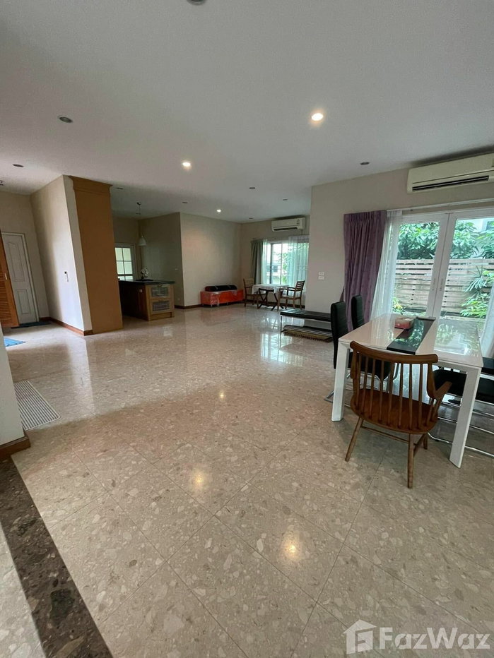 picture Stay-at-Home Luxury: Brilliant 400 SqM Abode in Chorakhe Bua, Bangkok! 1152242 - 8/11