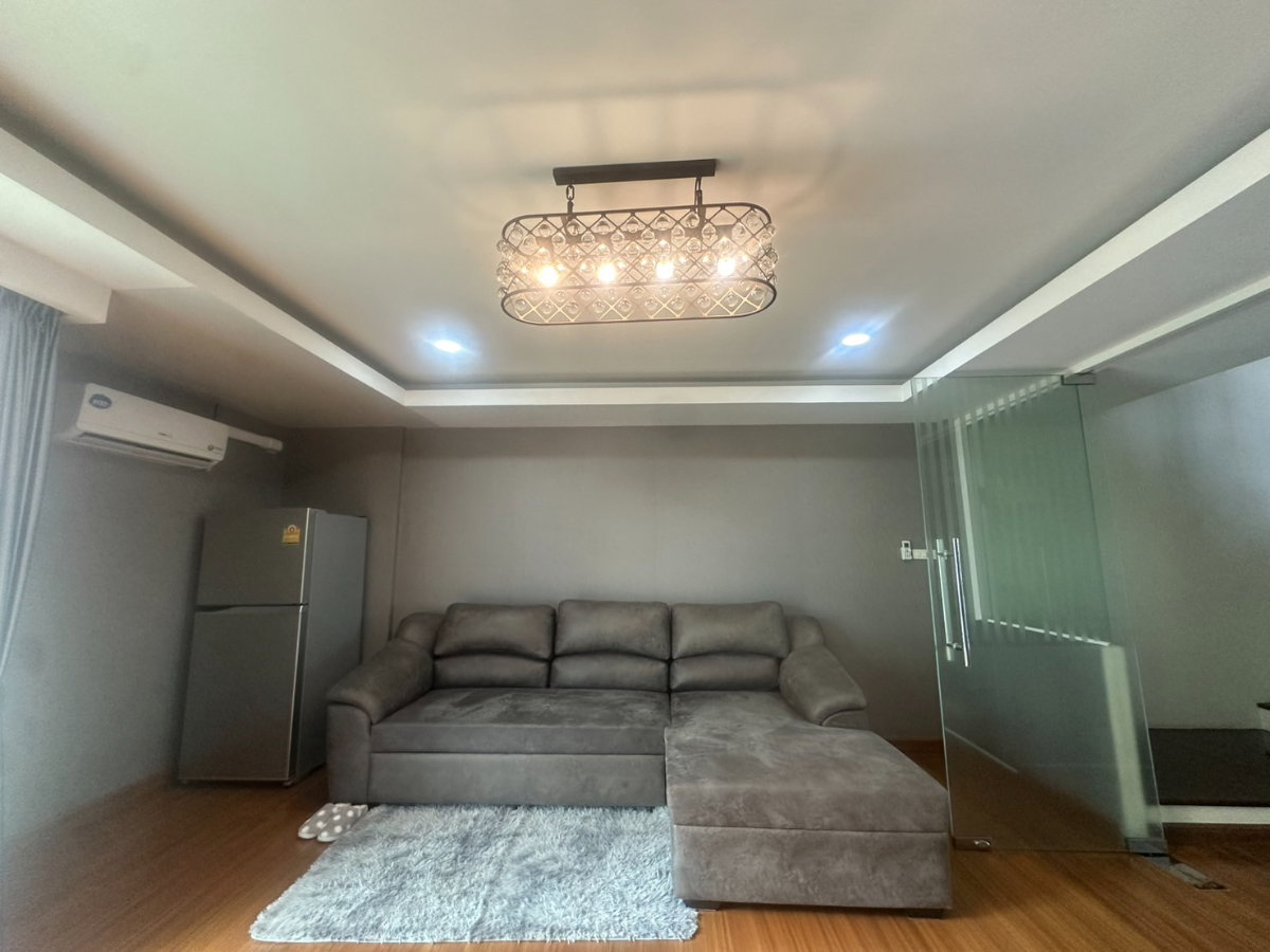 รูป 🏠ทาวน์โฮมหรู 4 ชั้น พร้อมระเบียงสวนชั้น 2 เดินได้รอบบ้าน 3 ด้าน Rare Unit ปรัชญาโฮมทาวน์ @ลาดพร้าว 71 - รูปที่ 8/24