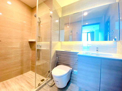 Condos for rent : For Rent Whizdom Essence  Sukhumvi 101