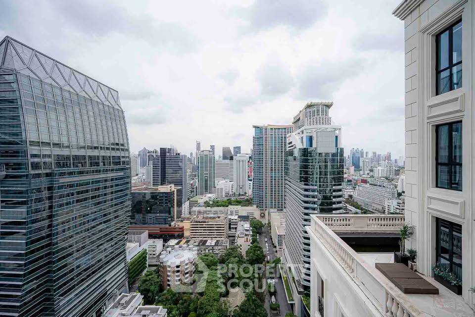 picture 3-BR Condo 263 Sqm At 98 Wireless, 200m to BTS Phloen Chit (ID 3047922) - 2/15