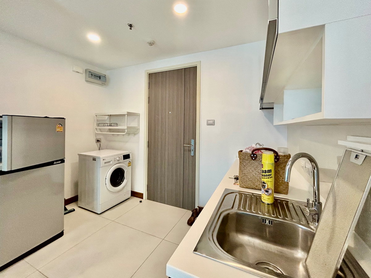picture For Rent | Supalai Premier Charoen Nakhon Spacious 1-Bedroom Condo | Only Steps from BTS Khlong San - 4/17