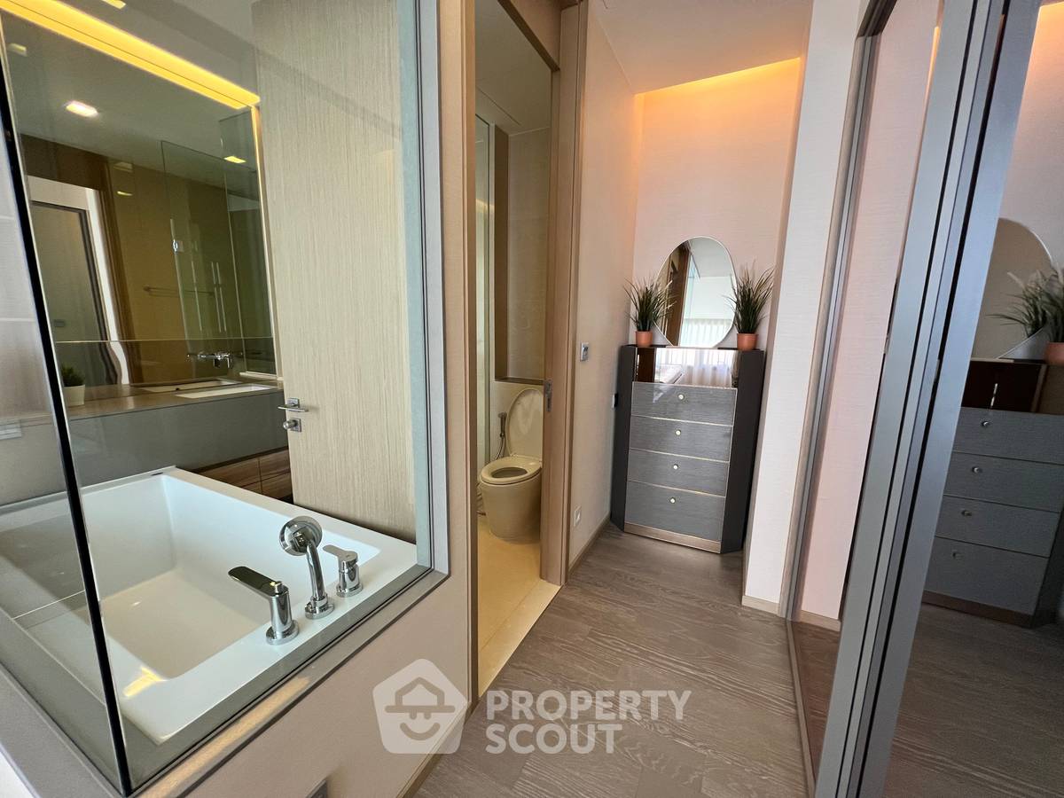 picture 1-BR High-Floor 47 Sqm At The Esse Asoke, MRT Sukhumvit (ID 1532861) - 4/5