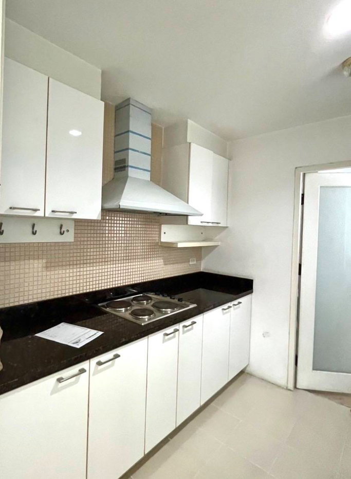 picture Baansiri twentyfour 100sqm.2 bed 2 bath 50,000- please add line paolin1 - 11/13
