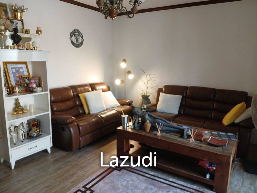 picture Spacious 2-Storey Townhouse for Sale at LK Villa - 10/35