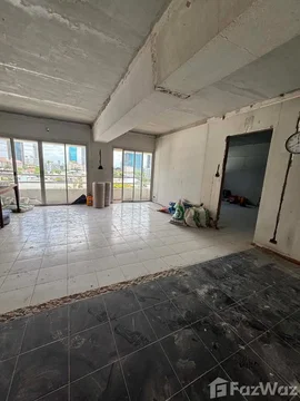 2 bed 2 bath for sale (bareshelf) 6572893