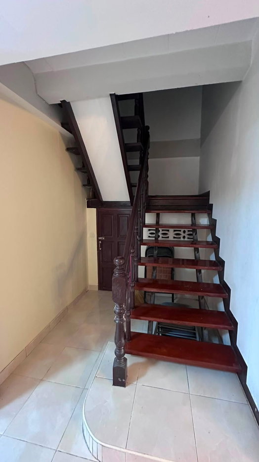 รูป 🏡 ทาวน์เฮาส์เป็นมิตรกับสัตว์เลี้ยง ใกล้ BTS ปุณณวิถี | 5 ห้องนอน 2 ห้องน้ำ | ฿37,000 - รูปที่ 11/19