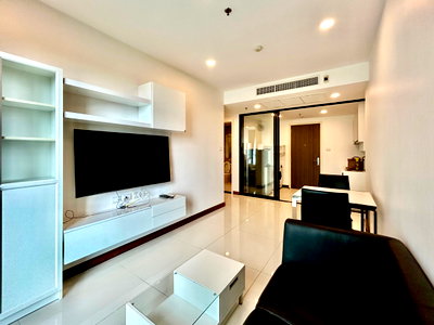 Condos for rent : For Rent | Supalai Premier Charoen Nakhon Spacious 1-Bedroom Condo | Only Steps from BTS Khlong San