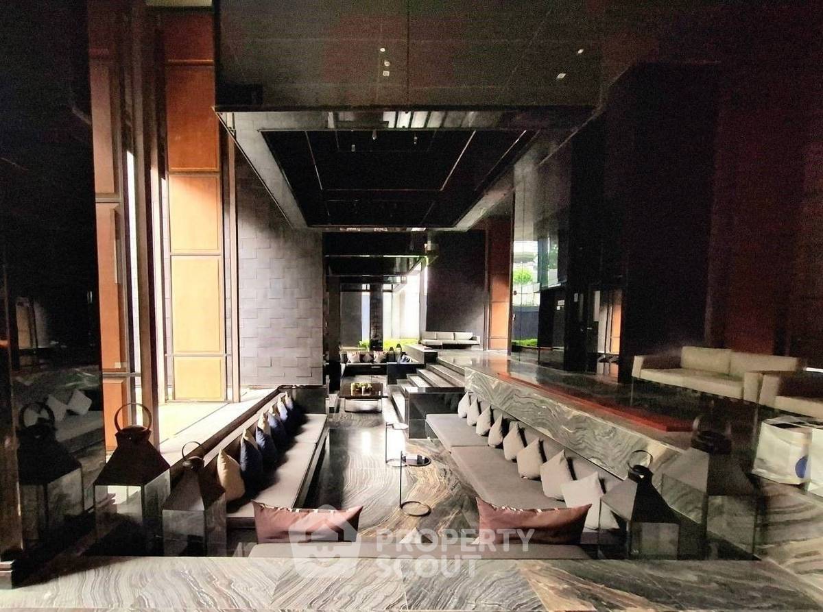 picture High-Floor 1-BR 37 Sqm Ashton Asoke near MRT Sukhumvit 70m (ID 985357) - 14/16
