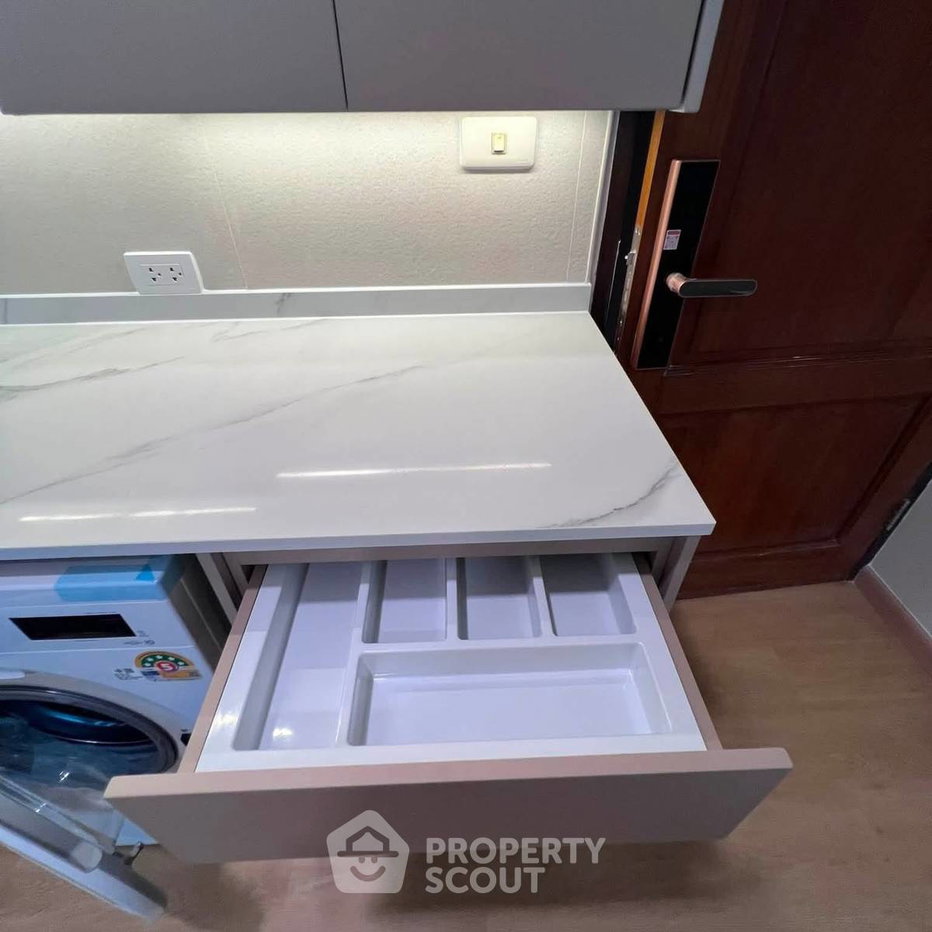รูป คอนโด 2 ห้องนอน 53 ตร.ม. ขาย ใกล้ BTS สถานีสุรศักดิ์ 90 ม. โครงการ Sathorn House (ID 3075271) - รูปที่ 7/7