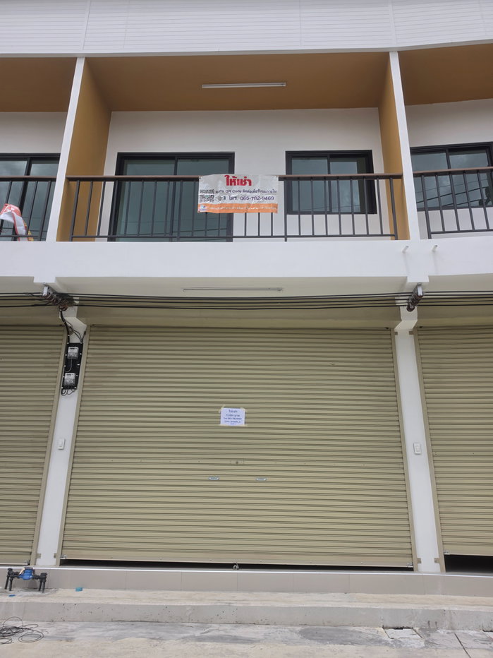 picture For Rent Commercial building 15,000 Bath - 1/16