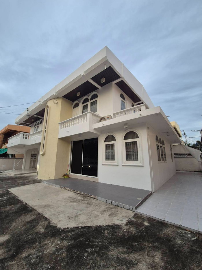 picture For rent house single latphroa101 size 120sqw.4bed 2 bath 10 Car park  pls add line paolin1 - 2/8
