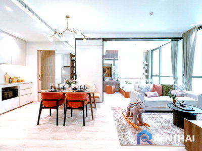 Condos for sale : Best Seller large 1 bedroom size 56sqm in Once wongamat
