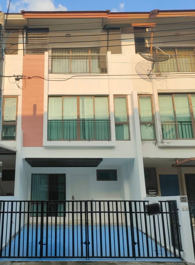 รูป ทาวน์เฮ้าส์ 3 ชั้น ให้เช่า สุขุมวิท 97/1 ใกล้ BTS บางจาก - รูปที่ 1/21