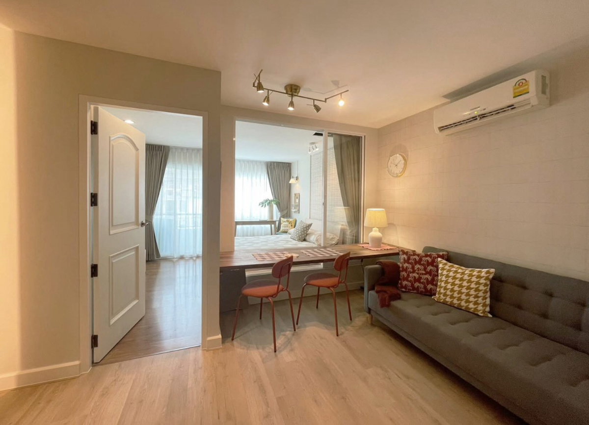 picture Surawong City Resort - 1/10