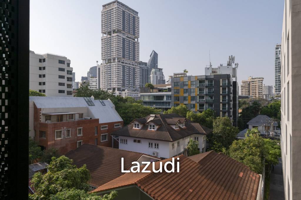 picture 125 sqm modern 2 bedroom condo on 5th floor in Khlong Toei Bangkok - 32/33