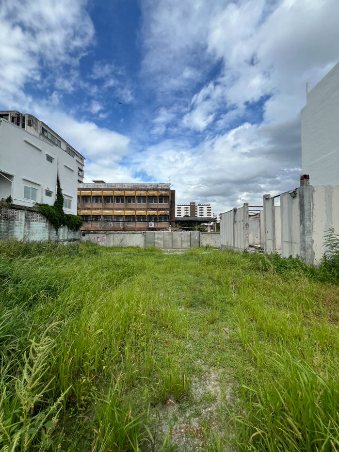 picture Land for sale, already filled and leveled, Soi Onnut 20, Sukhumvit 77. Beautiful plot, 159 sq.wa. - 16/20