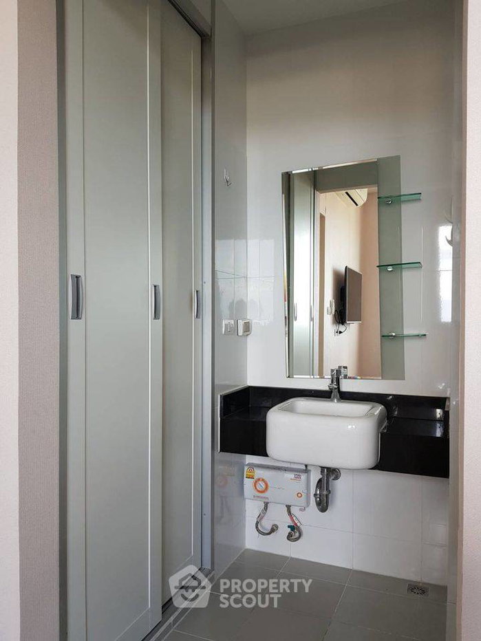 picture 1-BR Condo At Astro Condo, 22nd-Floor, Near Bang Talat (Pak Kret) (ID 822379) - 10/12
