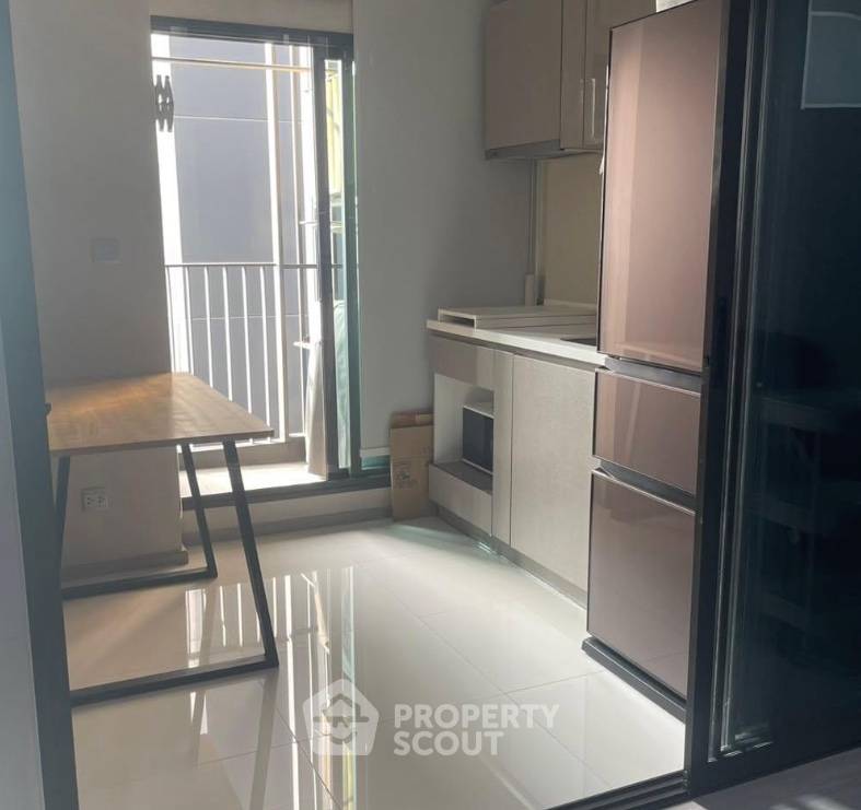 picture 1-BR Condo Life Asoke - Rama 9, 38th-Floor, 32 Sqm | MRT Phra Ram 9 300m (ID 3076000) - 3/4